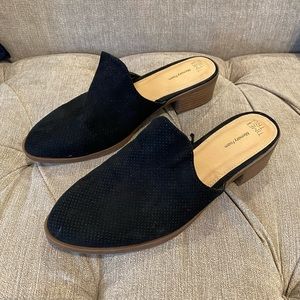 Time and Tru Women’s Mule Black Size: 8.5 New